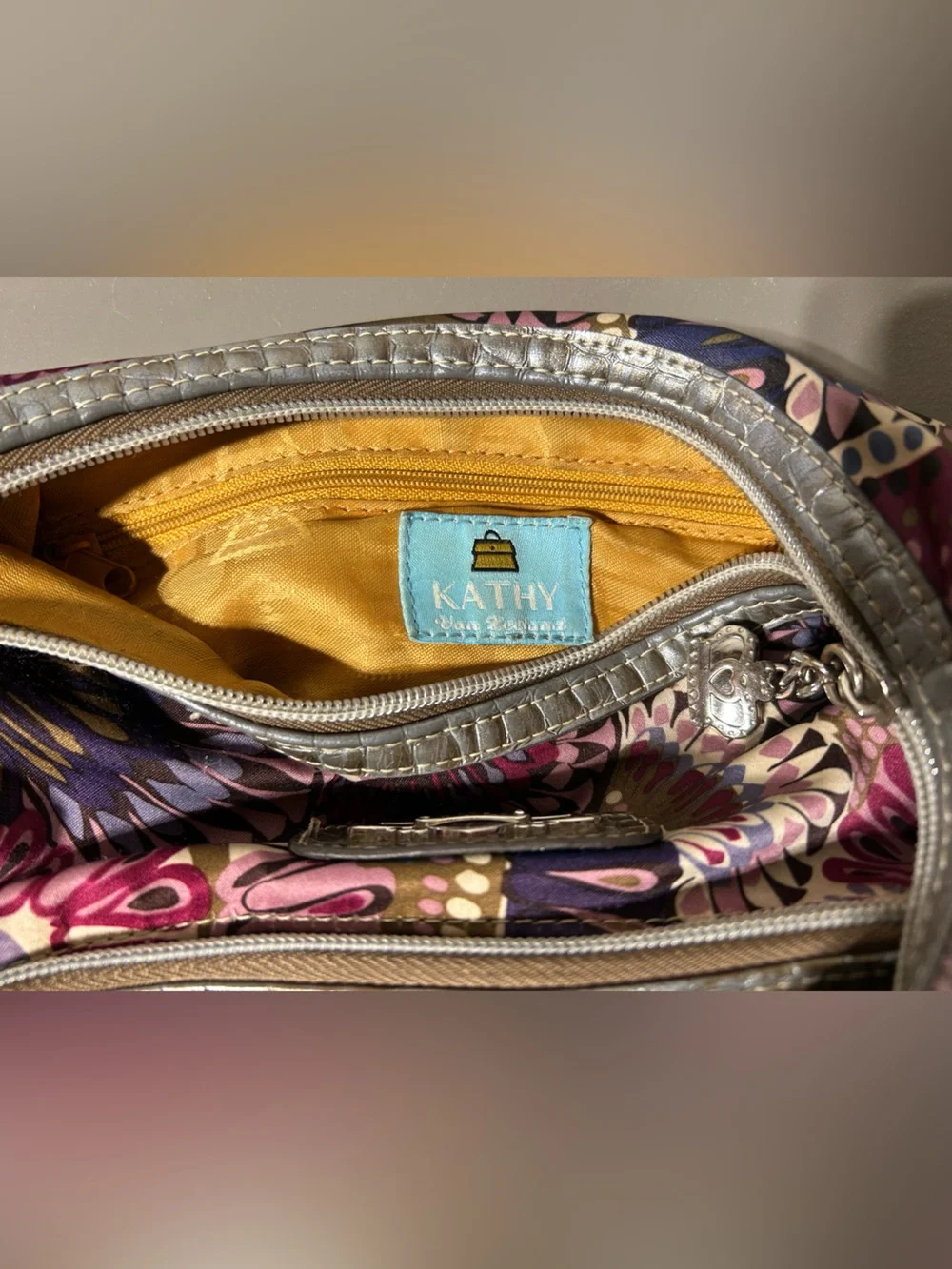 Vintage Y2K Kathy Van Zeeland purse - Picture 4 of 4